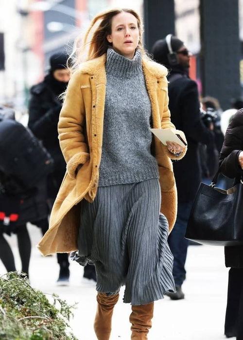 灰毛衣在线视频,揭秘在线视频中的心灵之旅